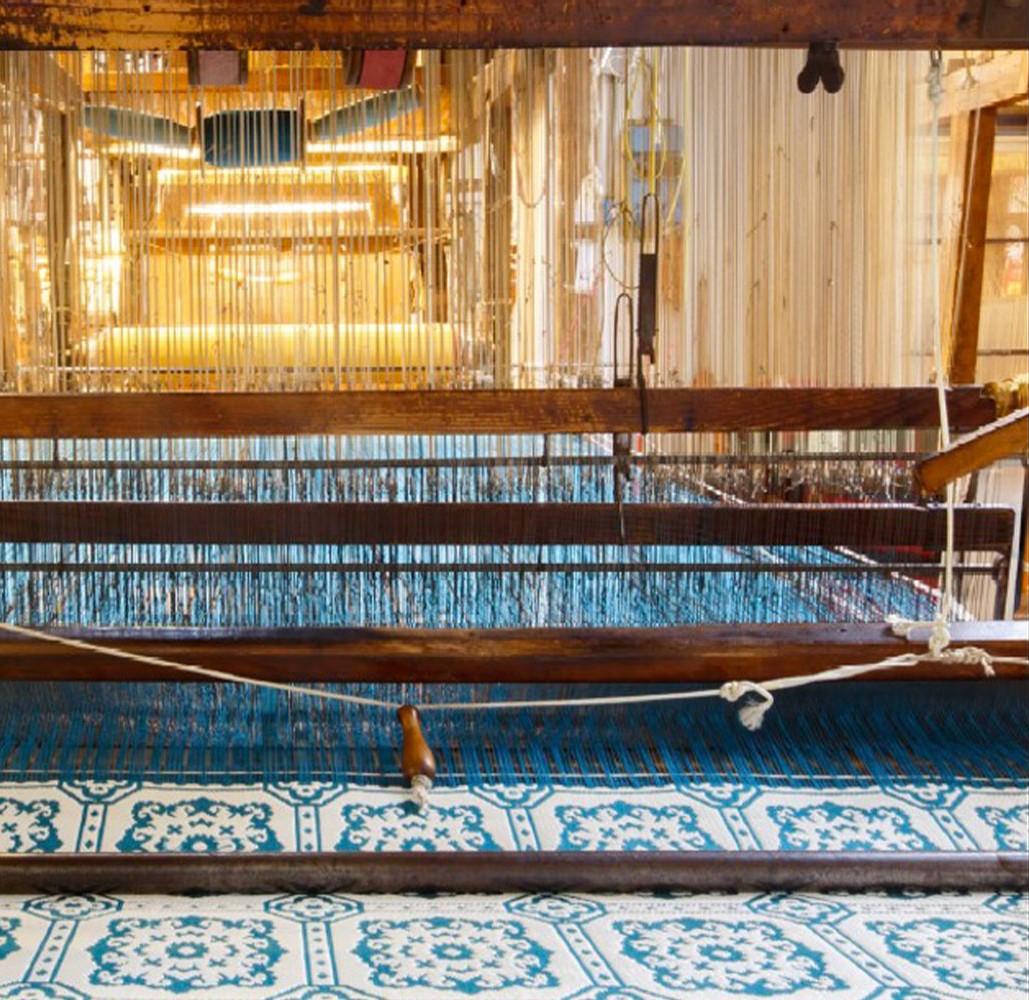 Historic Silk Loom in Florence – Textile Craftsmanship