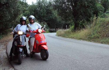 Vespa Driving Tuscany Tour