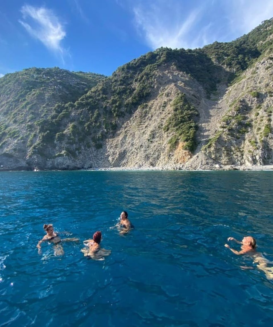 Full Day Cinque Terre Private Boat Tour with Aperitif and Lunch Stop Cinque Terre afternoon private boat excursion with aperitif Cinque Terre afternoon private boat excursion with aperitif Cinque Terre with Morning Boat Excursion