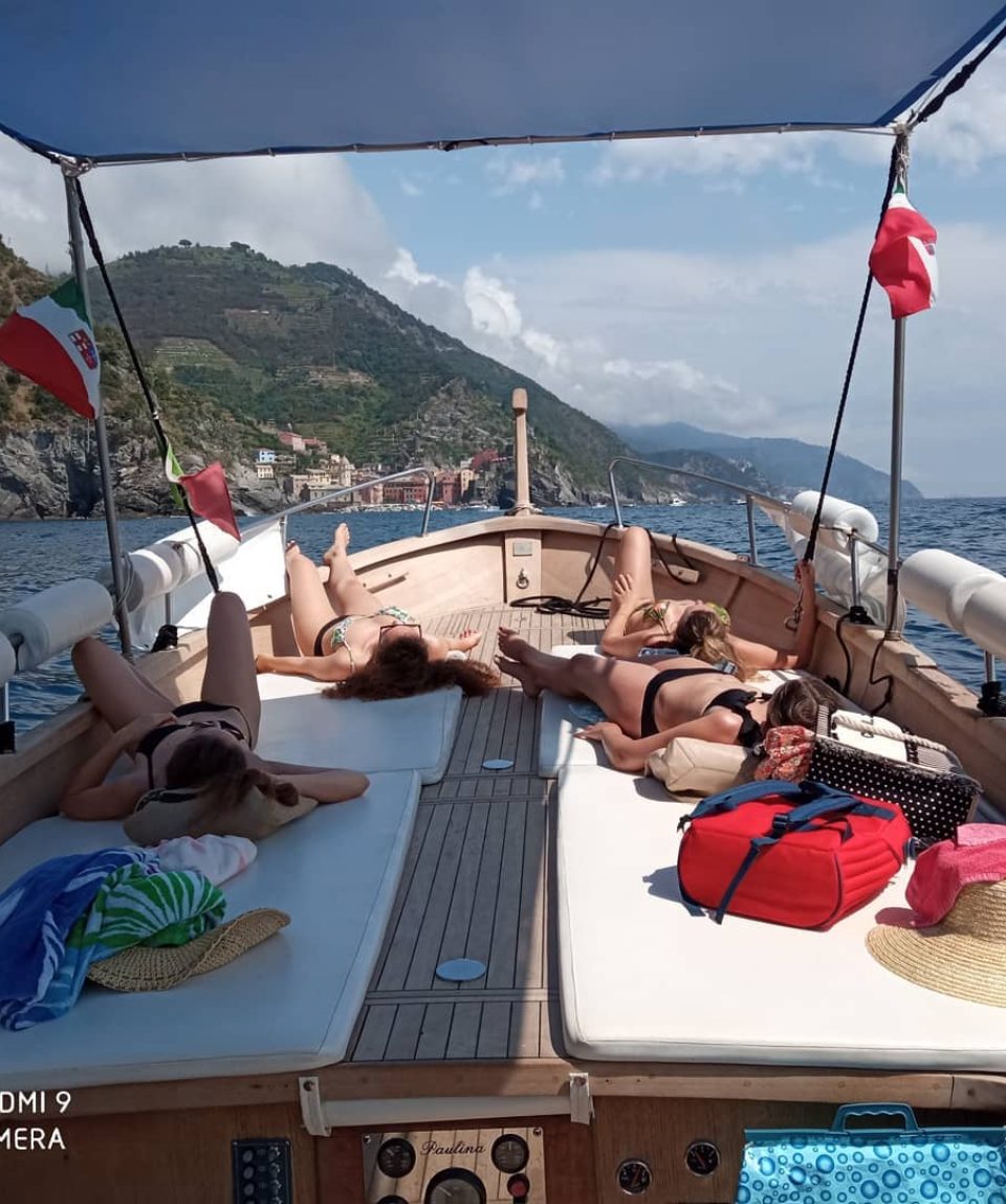Full Day Cinque Terre Private Boat Tour with Aperitif and Lunch Stop Cinque Terre afternoon private boat excursion with aperitif Cinque Terre afternoon private boat excursion with aperitif Cinque Terre with Morning Boat Excursion