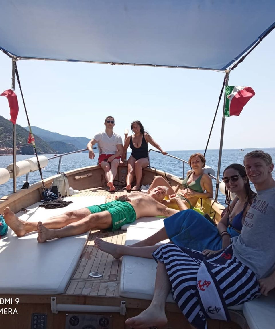 Full Day Cinque Terre Private Boat Tour with Aperitif and Lunch Stop Cinque Terre afternoon private boat excursion with aperitif Cinque Terre afternoon private boat excursion with aperitif Cinque Terre with Morning Boat Excursion